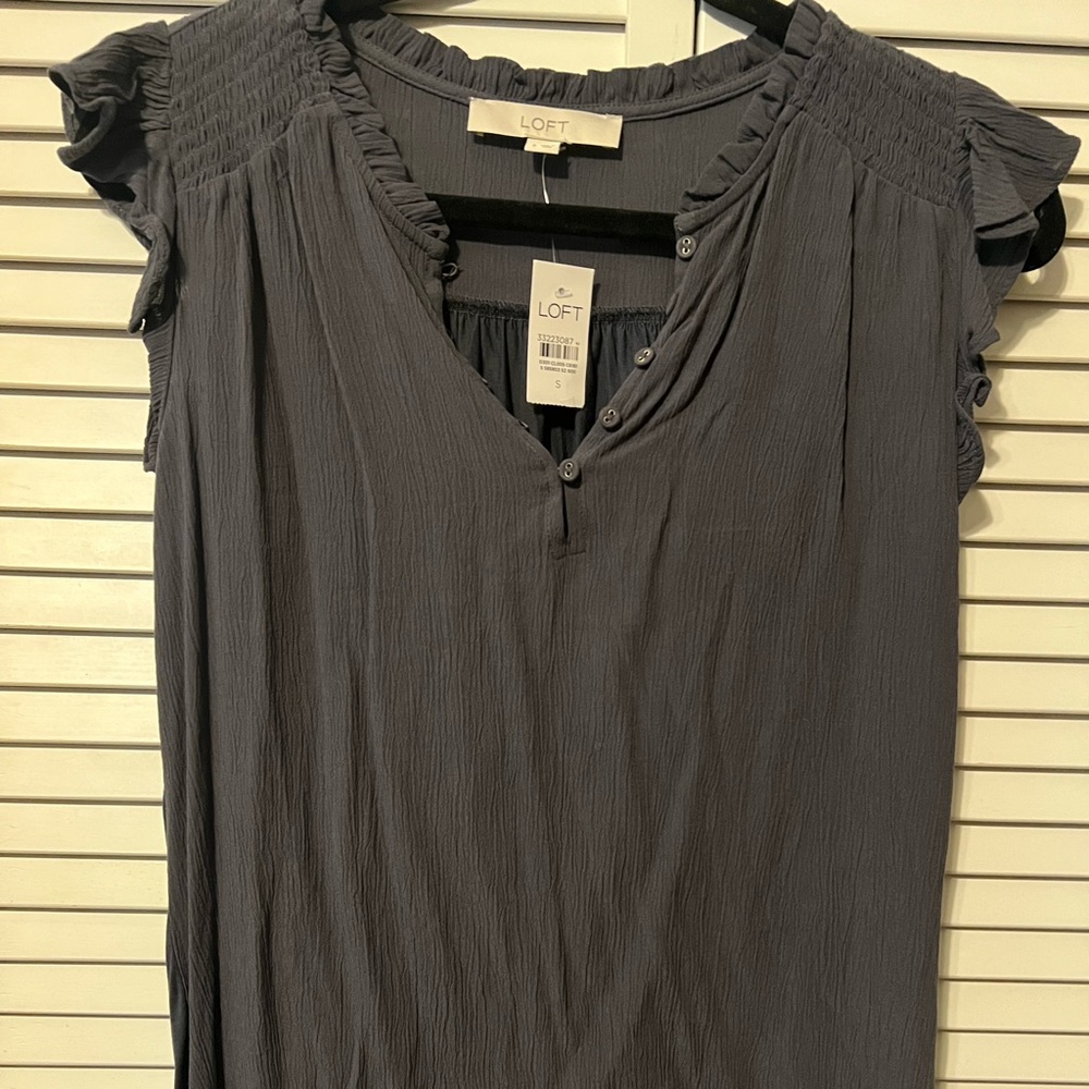 Grey LOFT NWT multi media sleeveless blouse